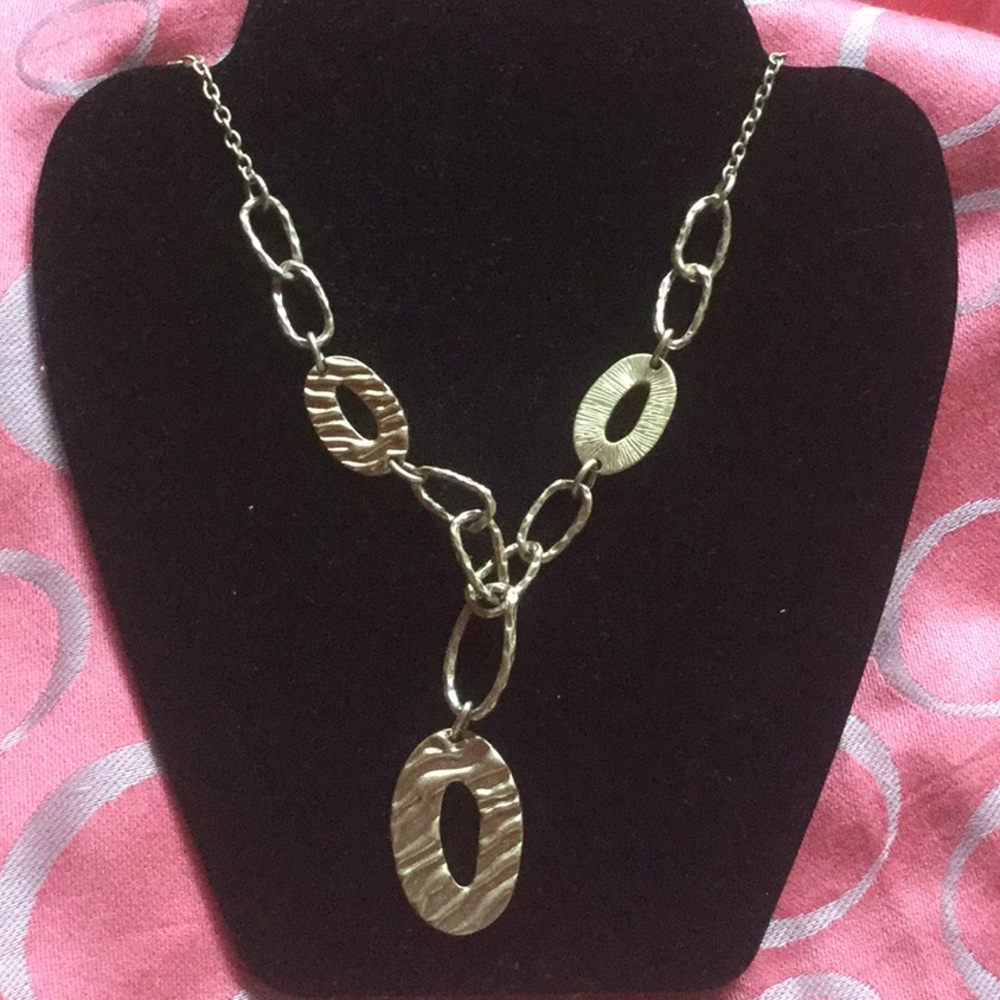Bill Blass gold tone necklace